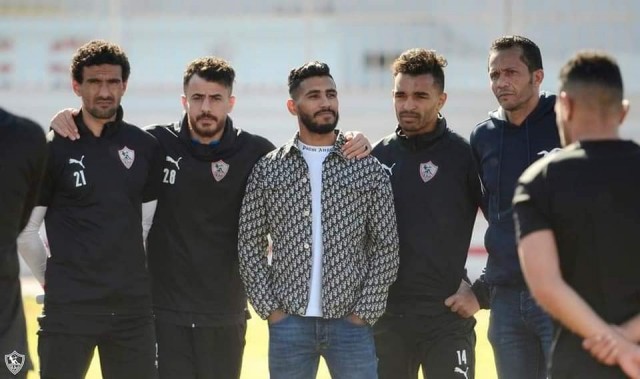 أوناجم مع لاعبي الزمالك